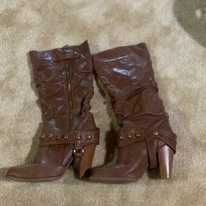Chestnut brown below the knee boots
